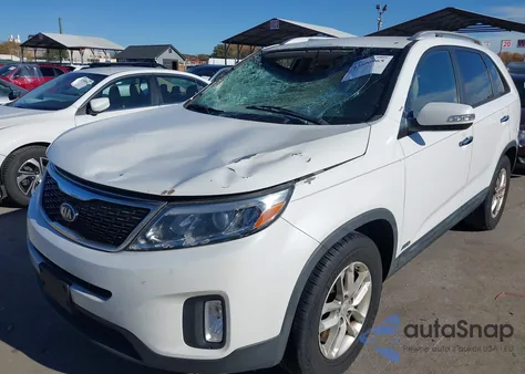 2015 Kia Sorento Lx z USA, uszkodzony, nr VIN 5XYKTDA6XFG555387